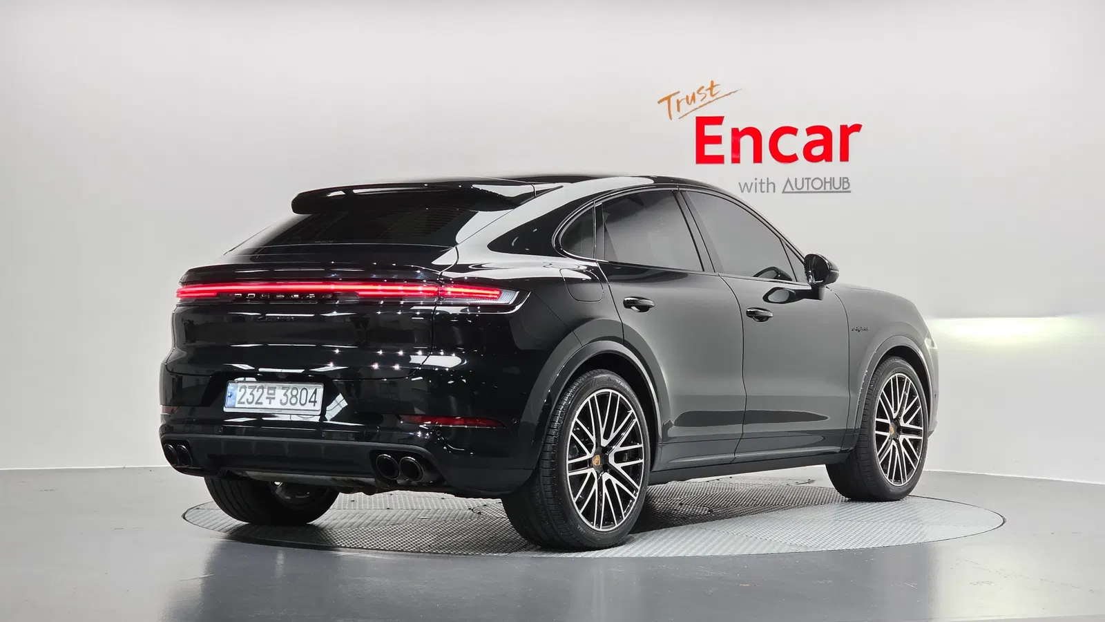 Porsche Cayenne (PO536) 3.0 E-Hybride Coupé 2025 — photo 1 sur 33