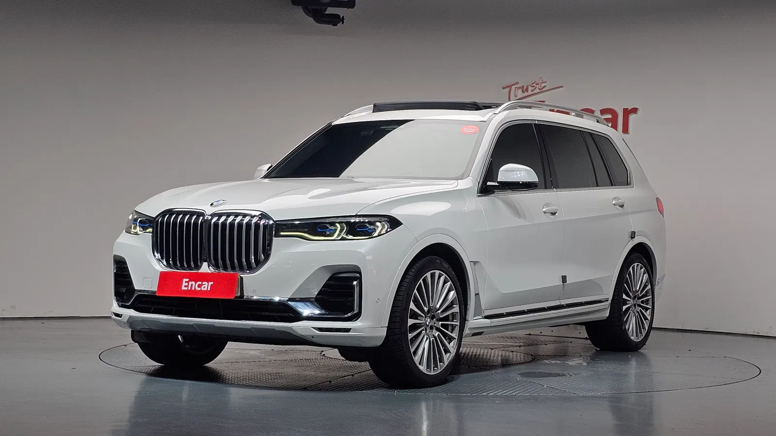 BMW X7 (G07) xDrive 40i Design Pure Excellence 7 places 2021 — photo 1 sur 36