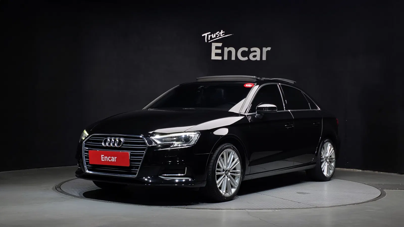 Audi A3 40 TFSI 2018 — photo 1 sur 30