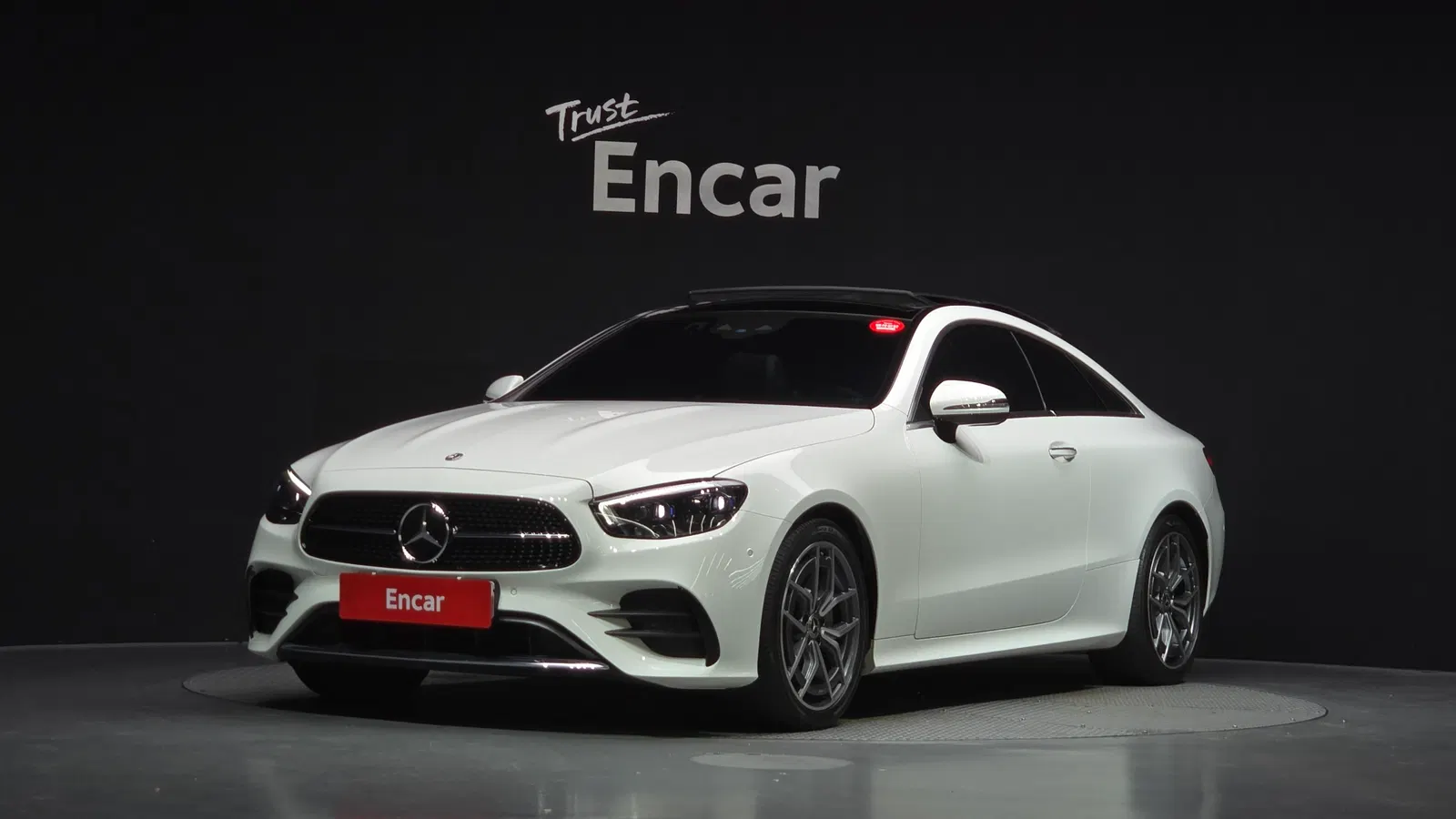 Mercedes-Benz Classe E E300d 4MATIC Coupé (W213) 2022 — photo 1 sur 39