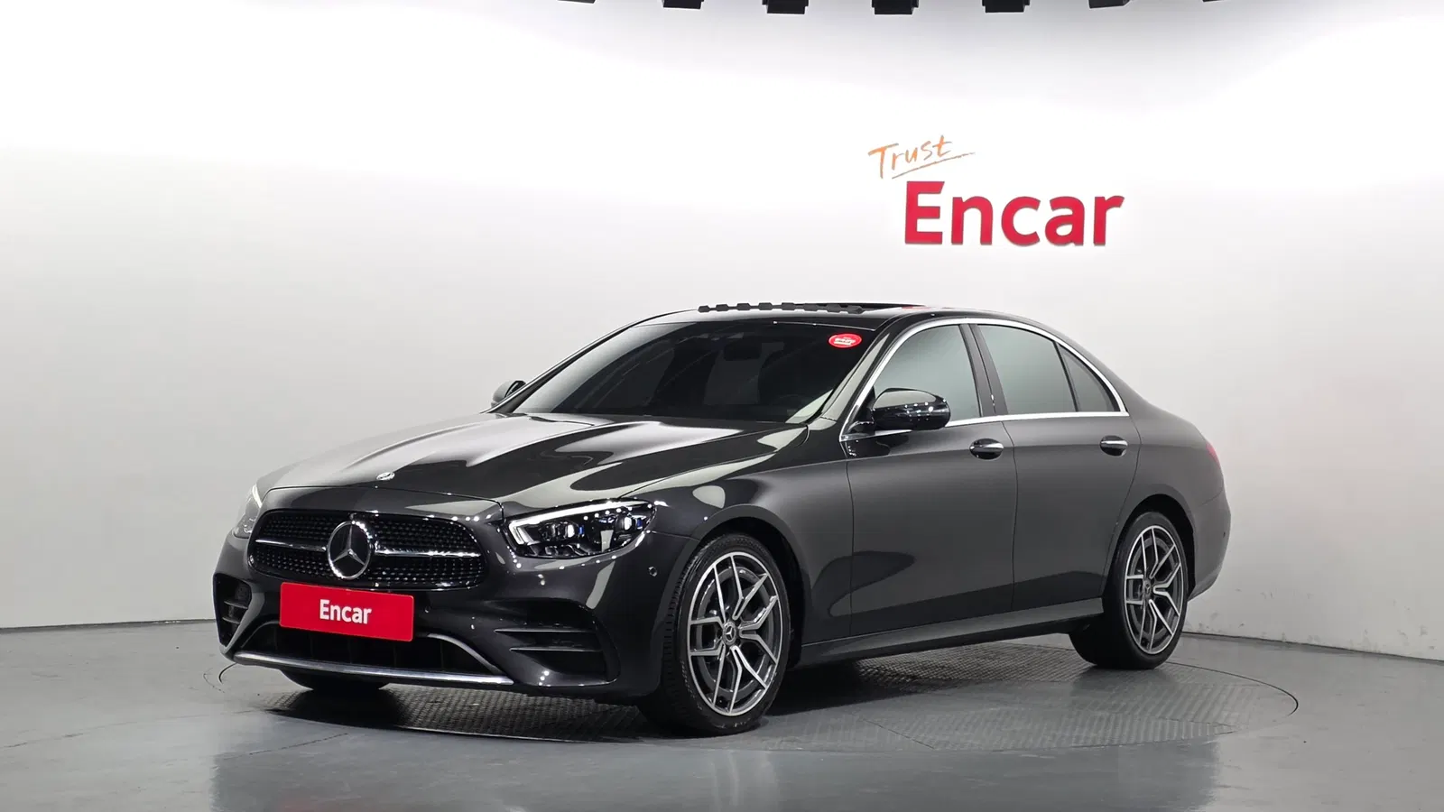 Mercedes-Benz Classe E AMG Line · E220d 4MATIC (W213) 2021 — photo 1 sur 20