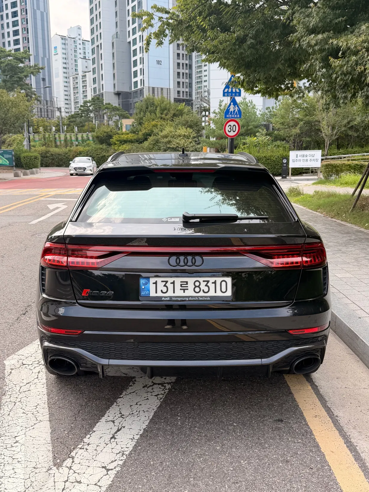 Audi RSQ8 (4M) 4.0 TFSI Quattro 2022 — photo 1 sur 11