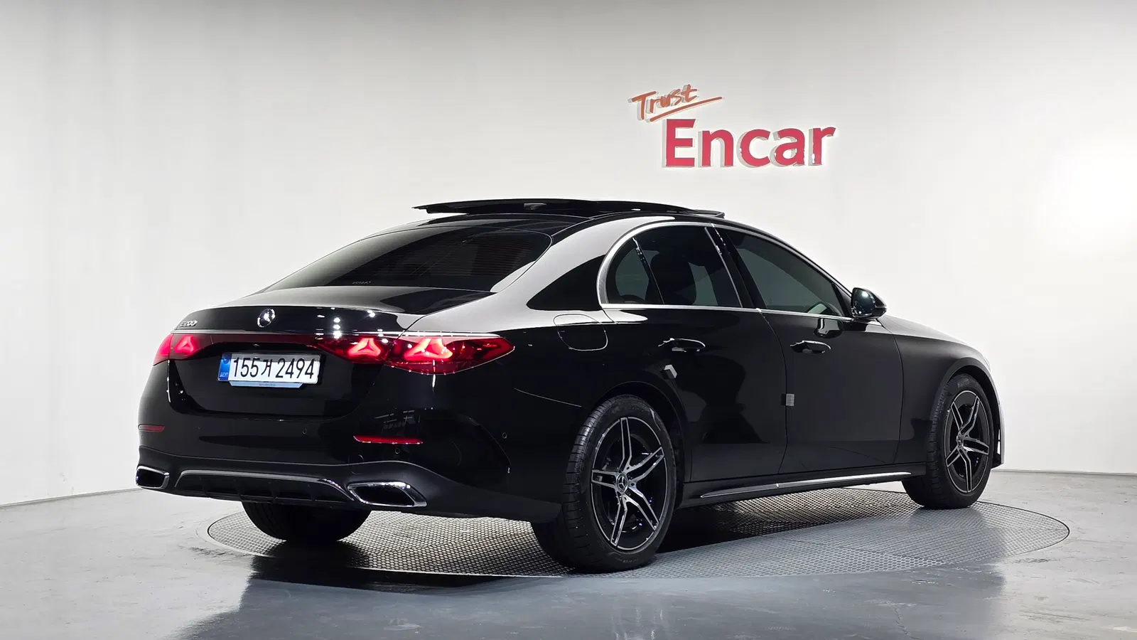 Mercedes-Benz Classe E AMG Line · E200 (W214) 2026 — photo 1 sur 38