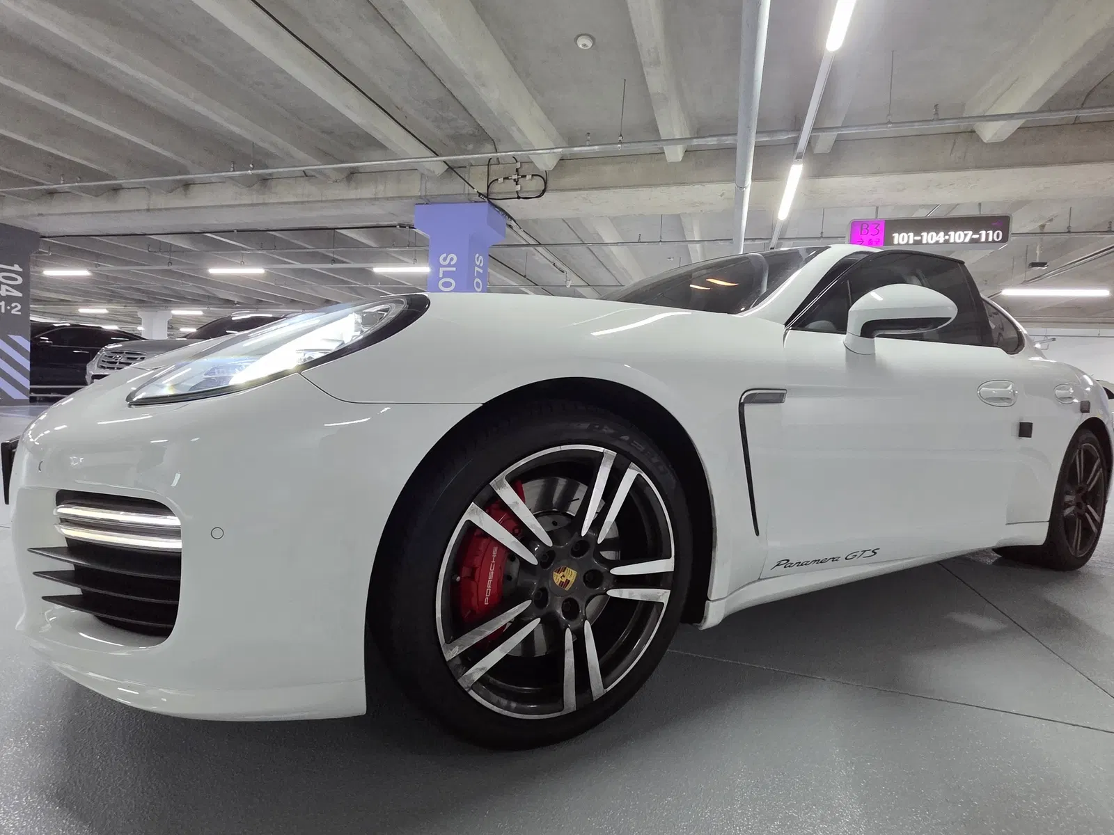 Porsche Panamera 4.8 GTS 2014 — photo 1 sur 18