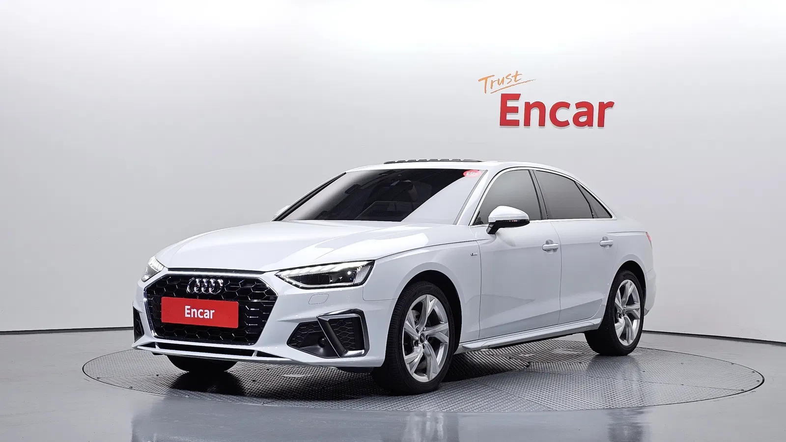 Audi A4 (B9) 40 TFSI Premium 2021 — photo 1 sur 34