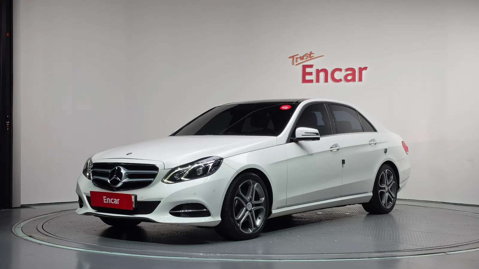 Mercedes-Benz Classe E E250 BlueTEC 4MATIC Avantgarde (W212) 2016 — photo 1 sur 20