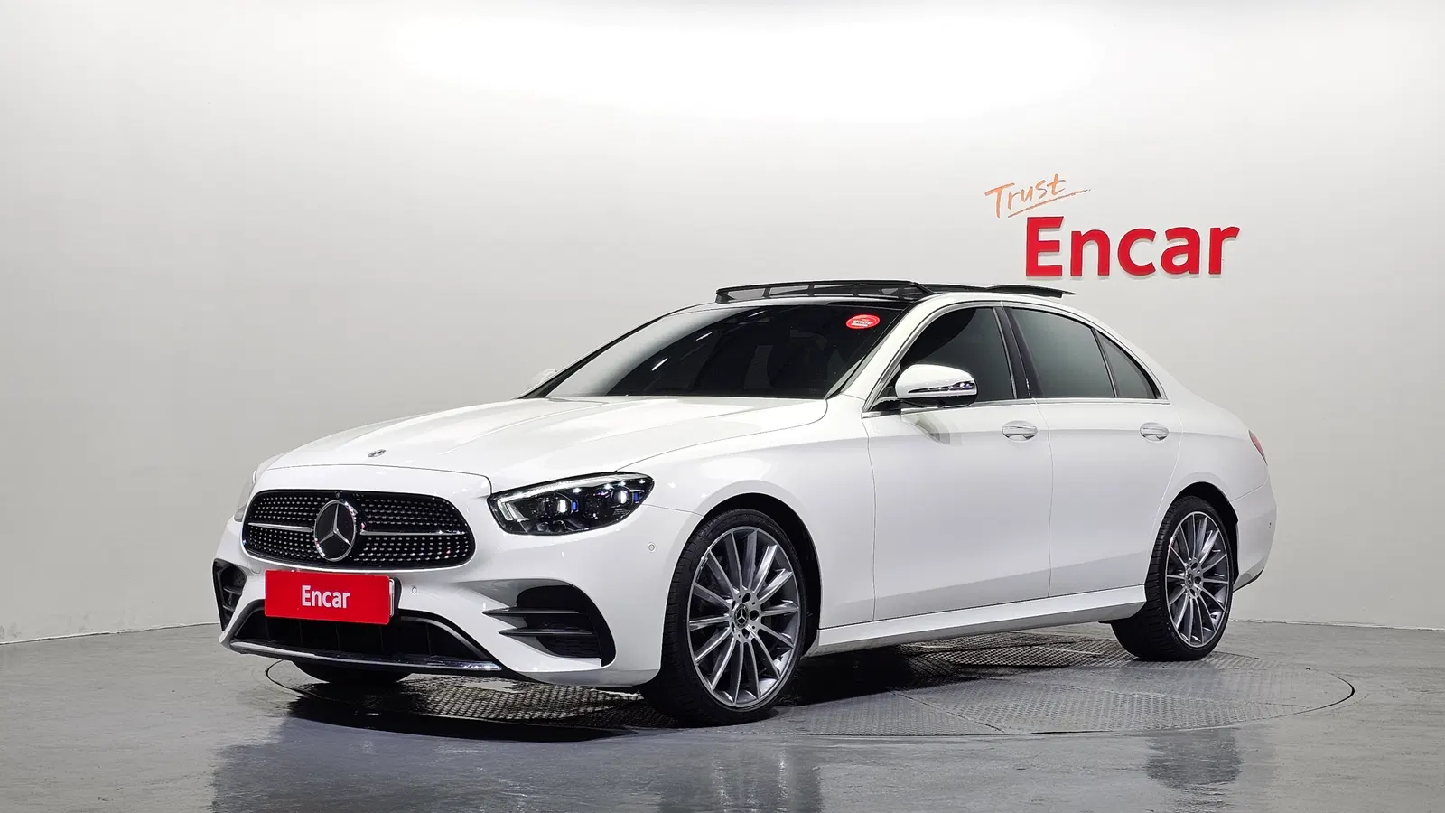 Mercedes-Benz Classe E AMG Line · E350 4MATIC (W213) 2022 — photo 1 sur 37