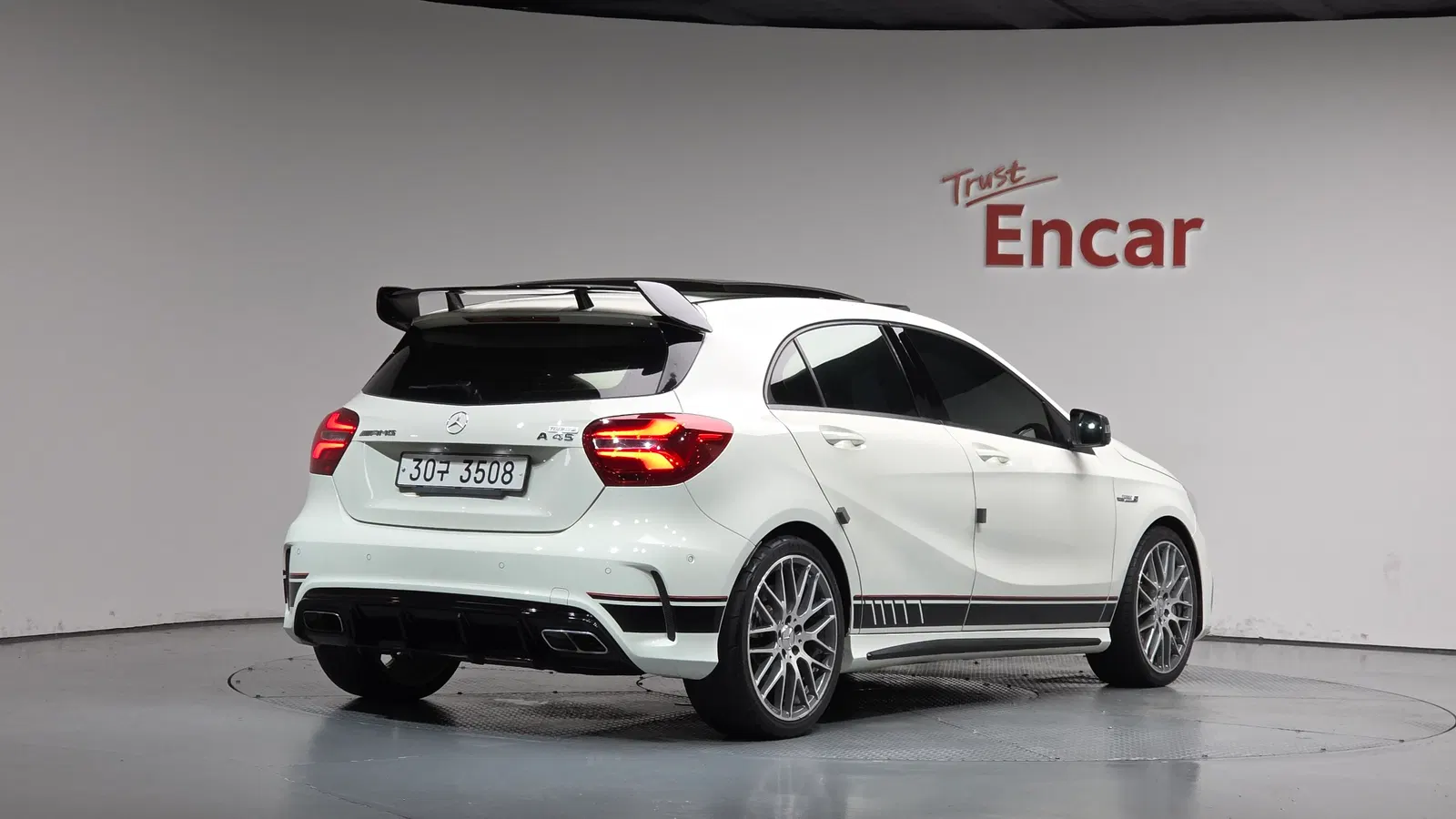 Mercedes-AMG Classe A A45 4MATIC (W176) 2018 — photo 1 sur 36