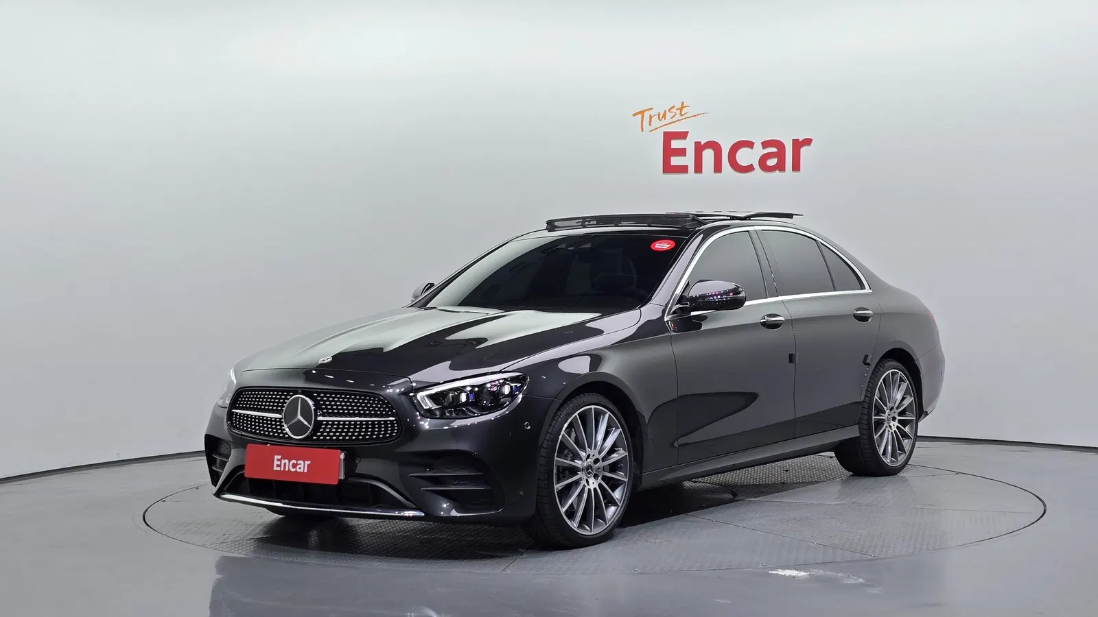 Mercedes-Benz Classe E AMG Line · E350 4MATIC (W213) 2022 — photo 1 sur 35