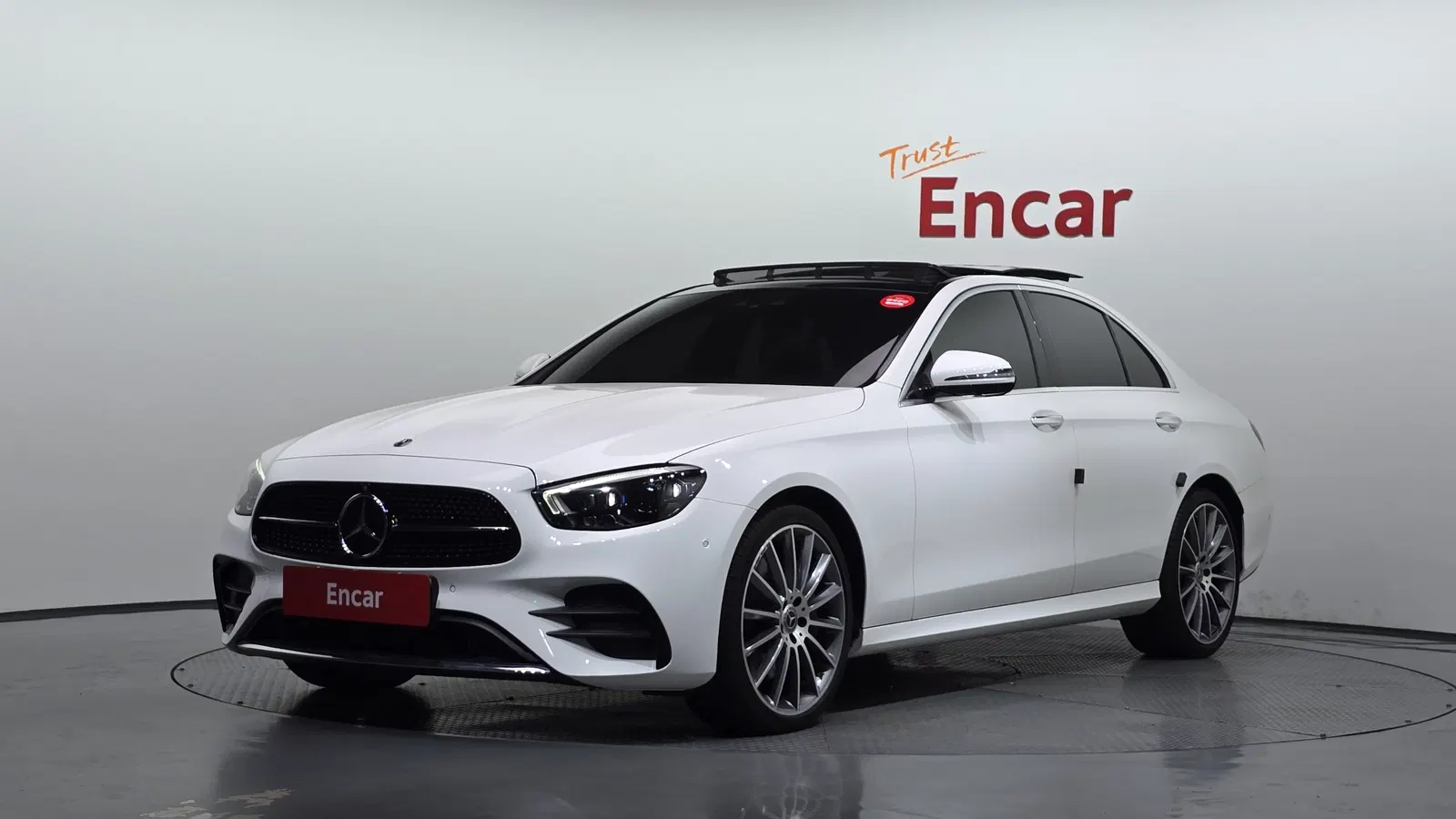 Mercedes-Benz Classe E AMG Line · E350 4MATIC (W213) 2021 — photo 1 sur 20