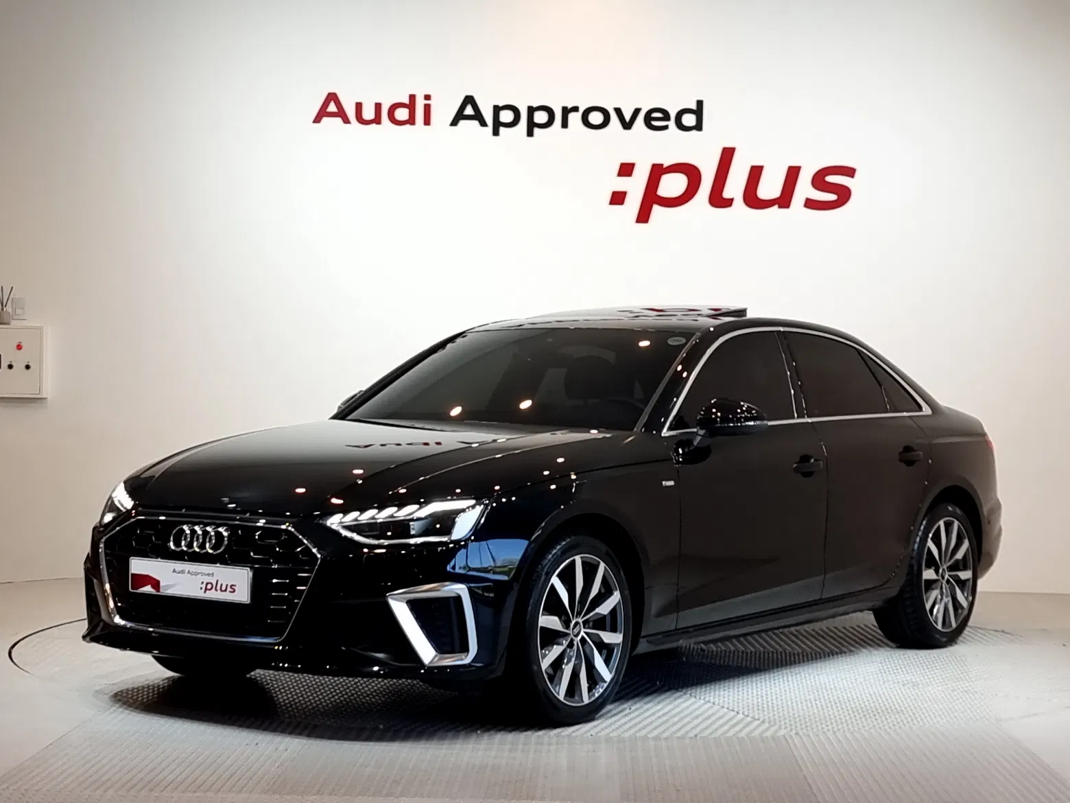 Audi A4 (B9) 35 TDI Premium 2023 — photo 1 sur 26