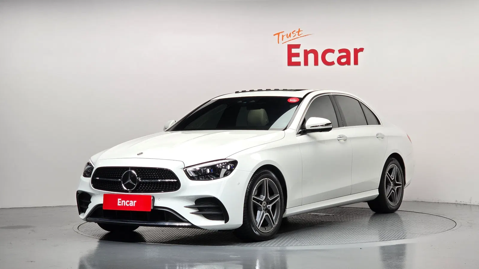 Mercedes-Benz Classe E AMG Line · E250 (W213) 2023 — photo 1 sur 26