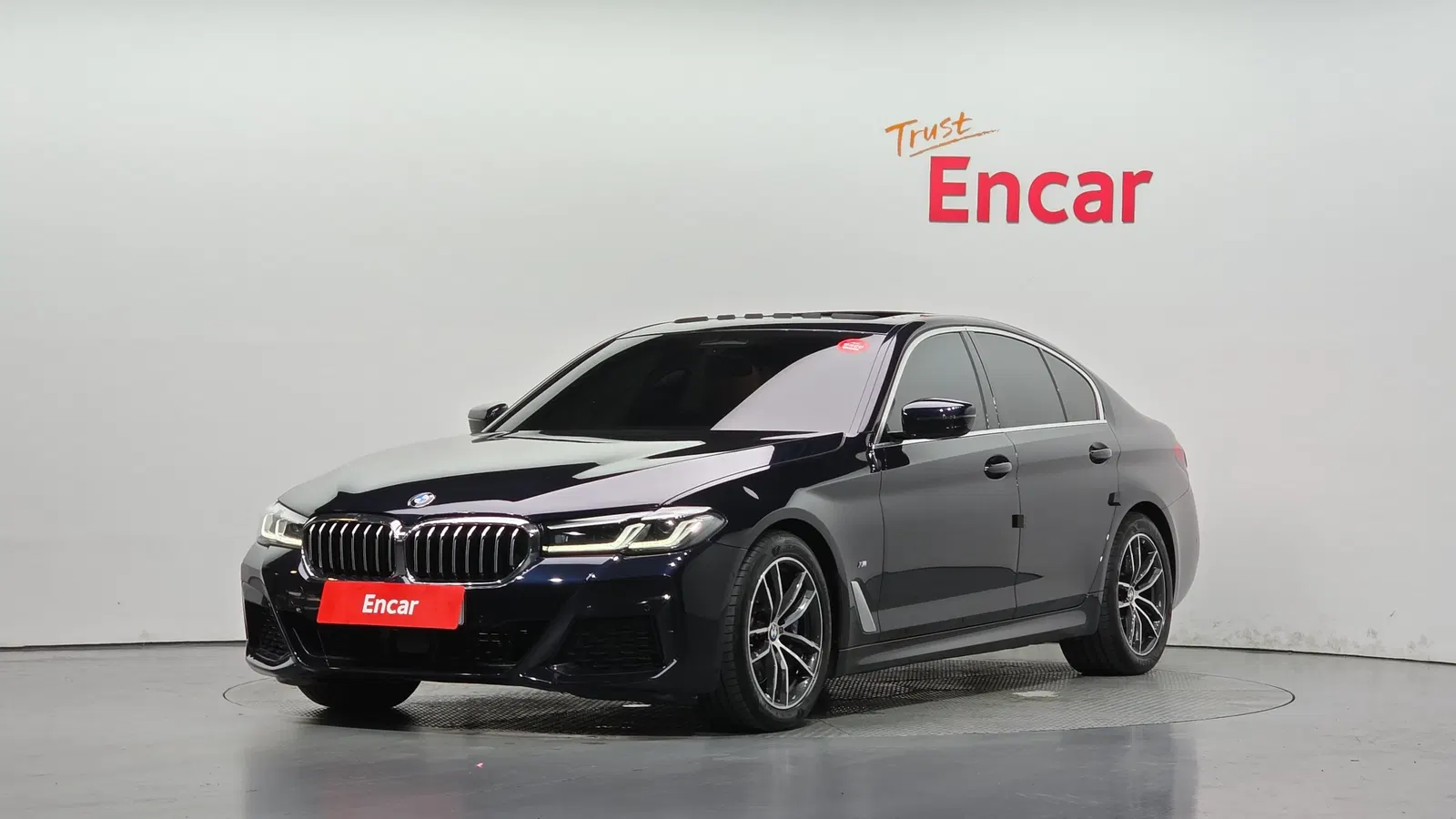 BMW Série 5 (G30) 520i M Sport 2022 — photo 1 sur 39