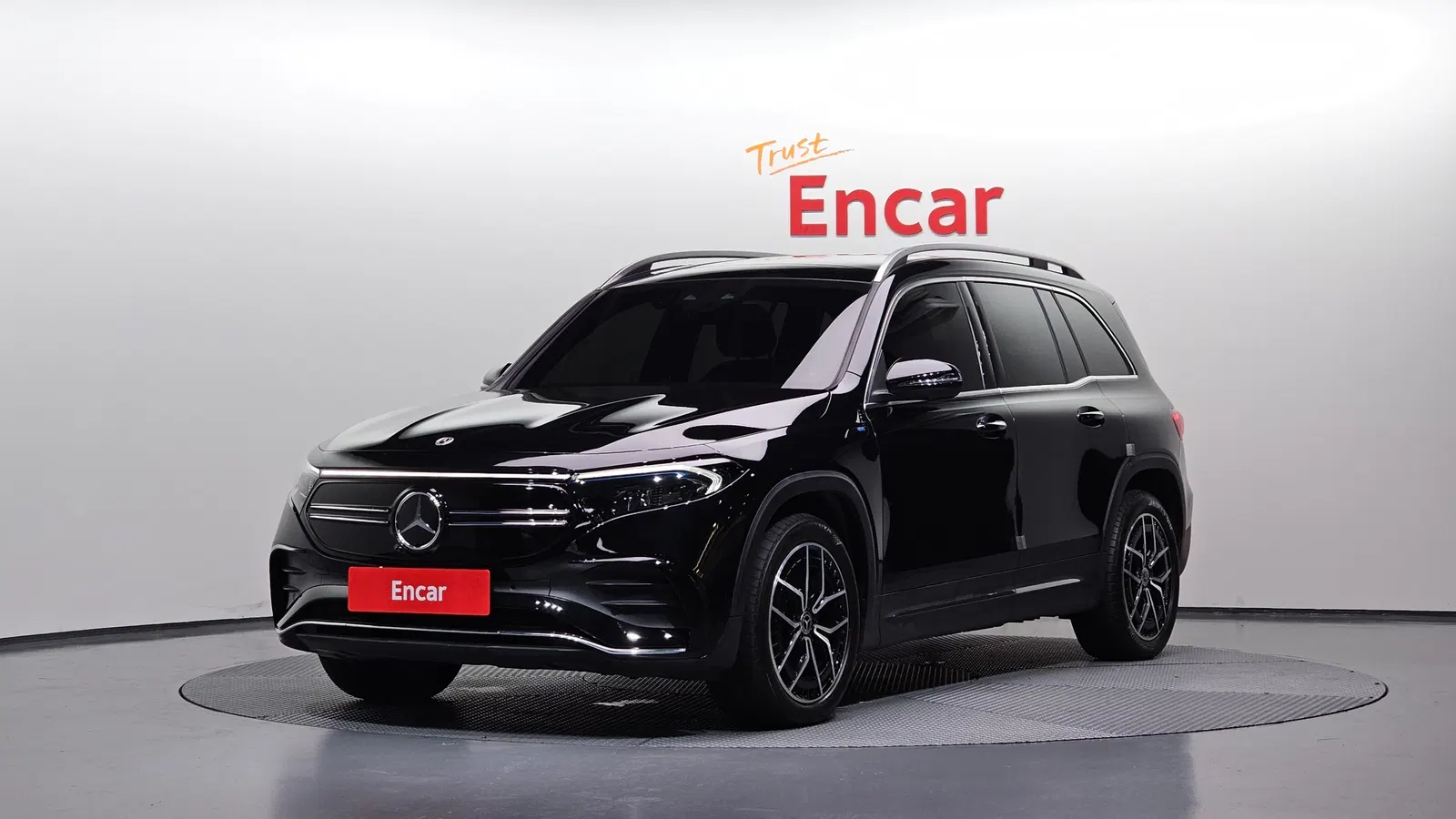 Mercedes-Benz EQB AMG Line · EQB300 4MATIC (X243) 2022 — photo 1 sur 30