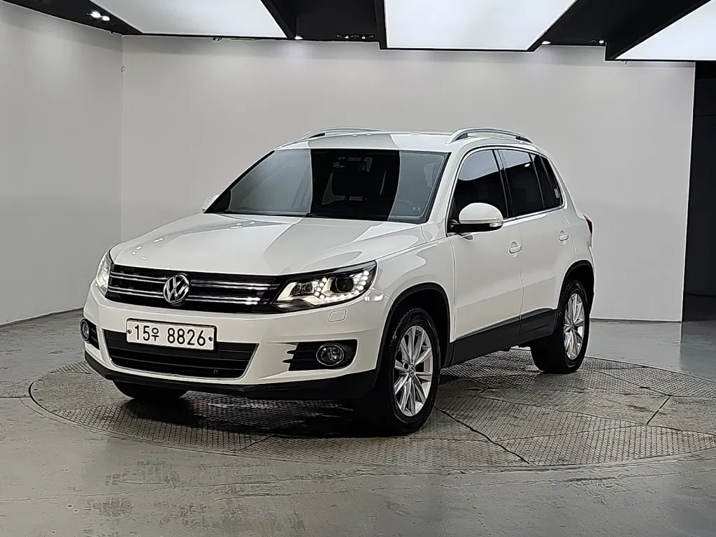 Volkswagen Tiguan 2.0 TDI Comfort 2015 — photo 1 sur 26