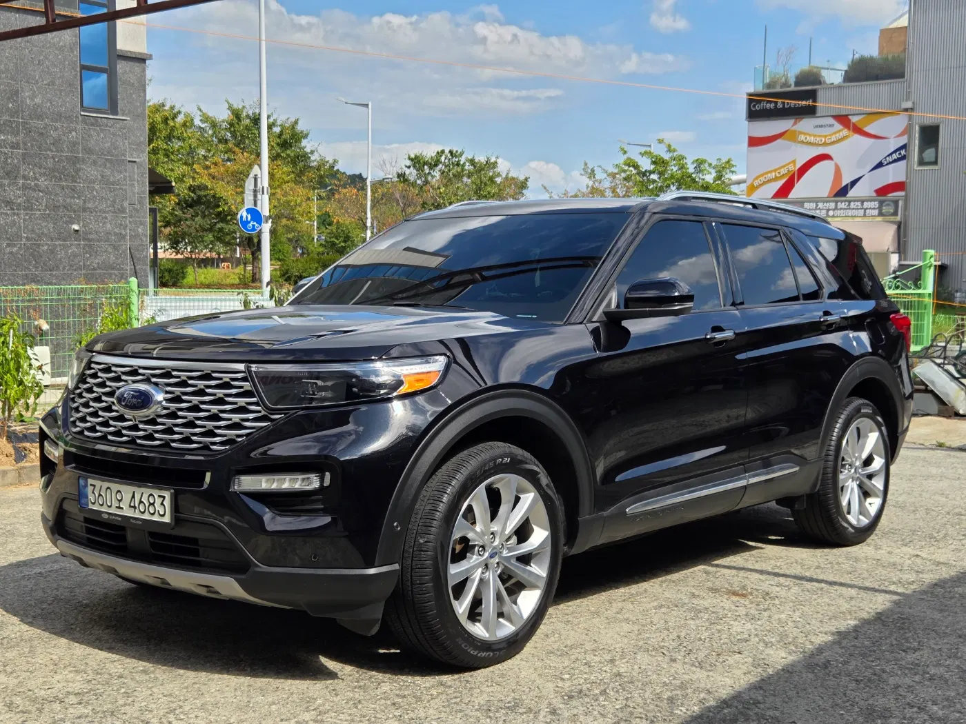 Ford Explorer 6e génération 3.0 Platinum 4WD 2022 — photo 1 sur 26