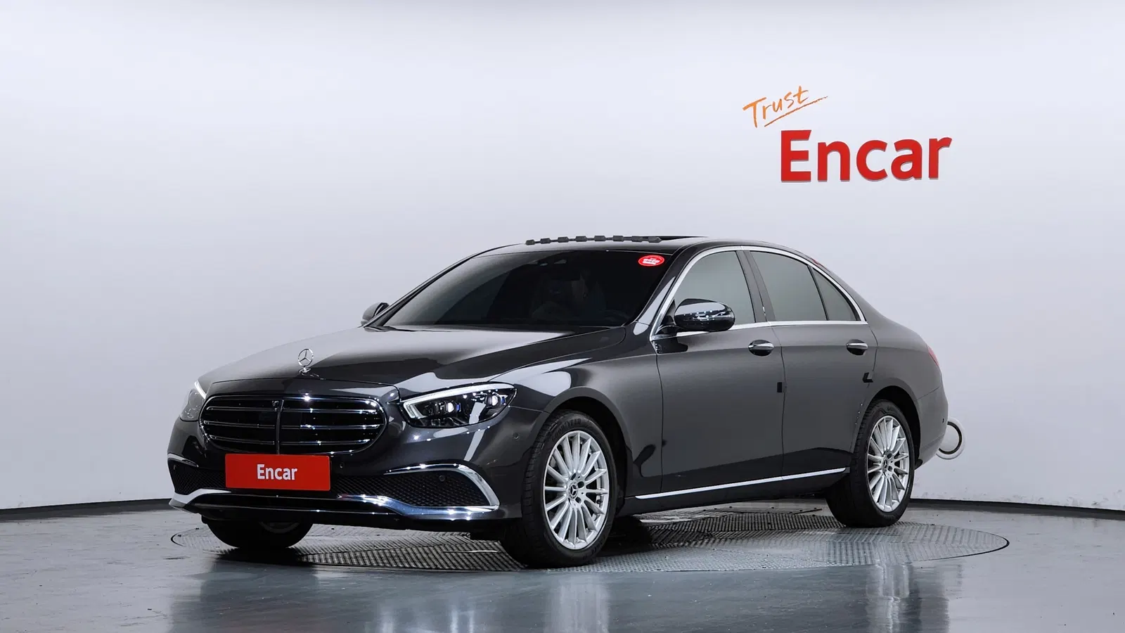Mercedes-Benz Classe E E250 Exclusive (W213) 2022 — photo 1 sur 33
