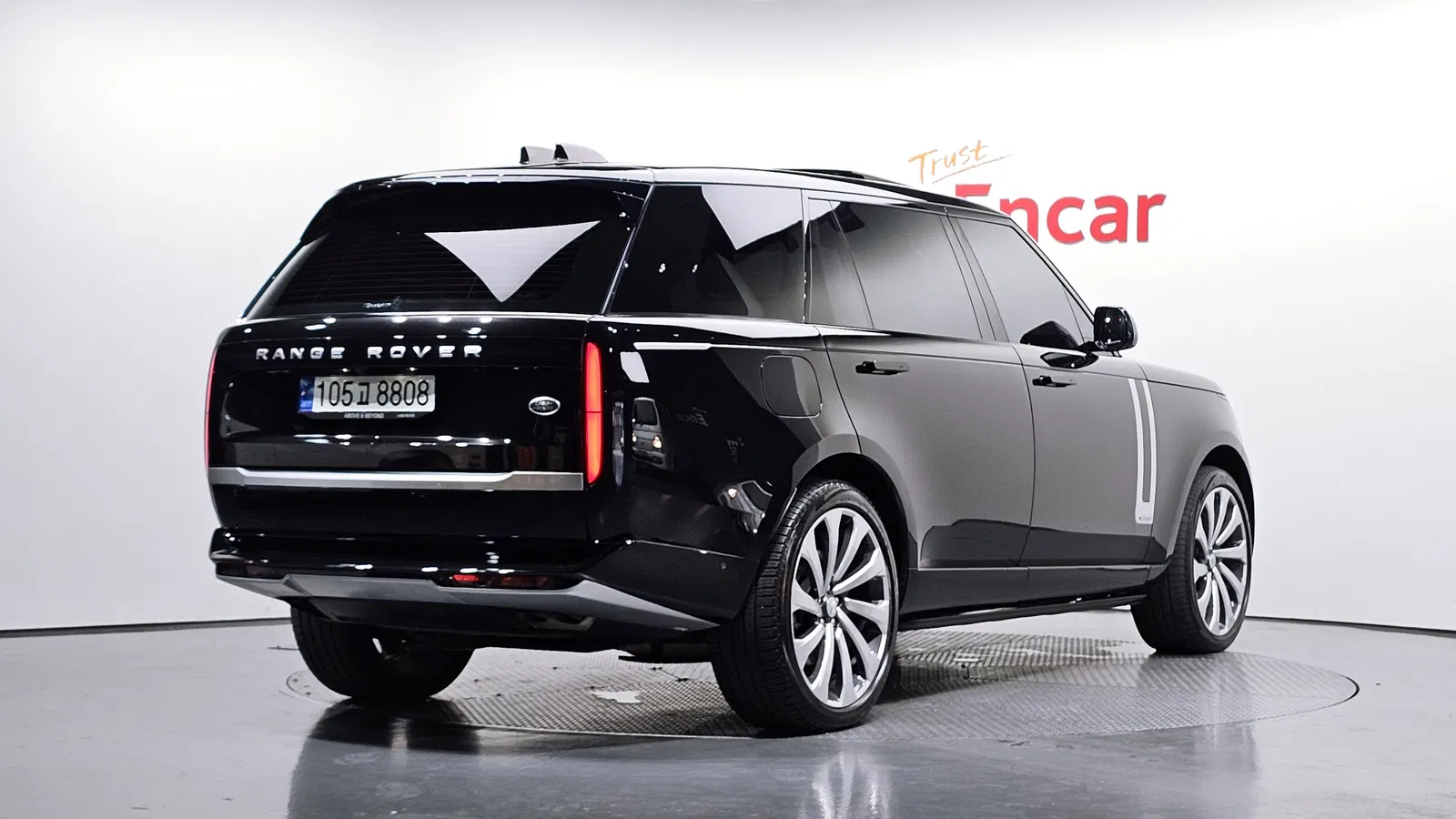 Land Rover Range Rover 5e génération P530 AB LWB 2023 — photo 1 sur 37