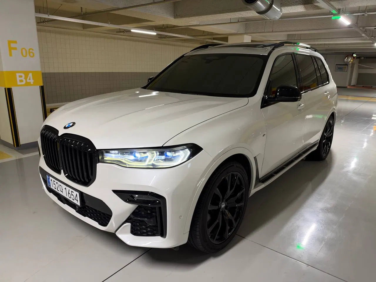 BMW X7 (G07) xDrive 40i M Sport 6 places 2021 — photo 1 sur 25