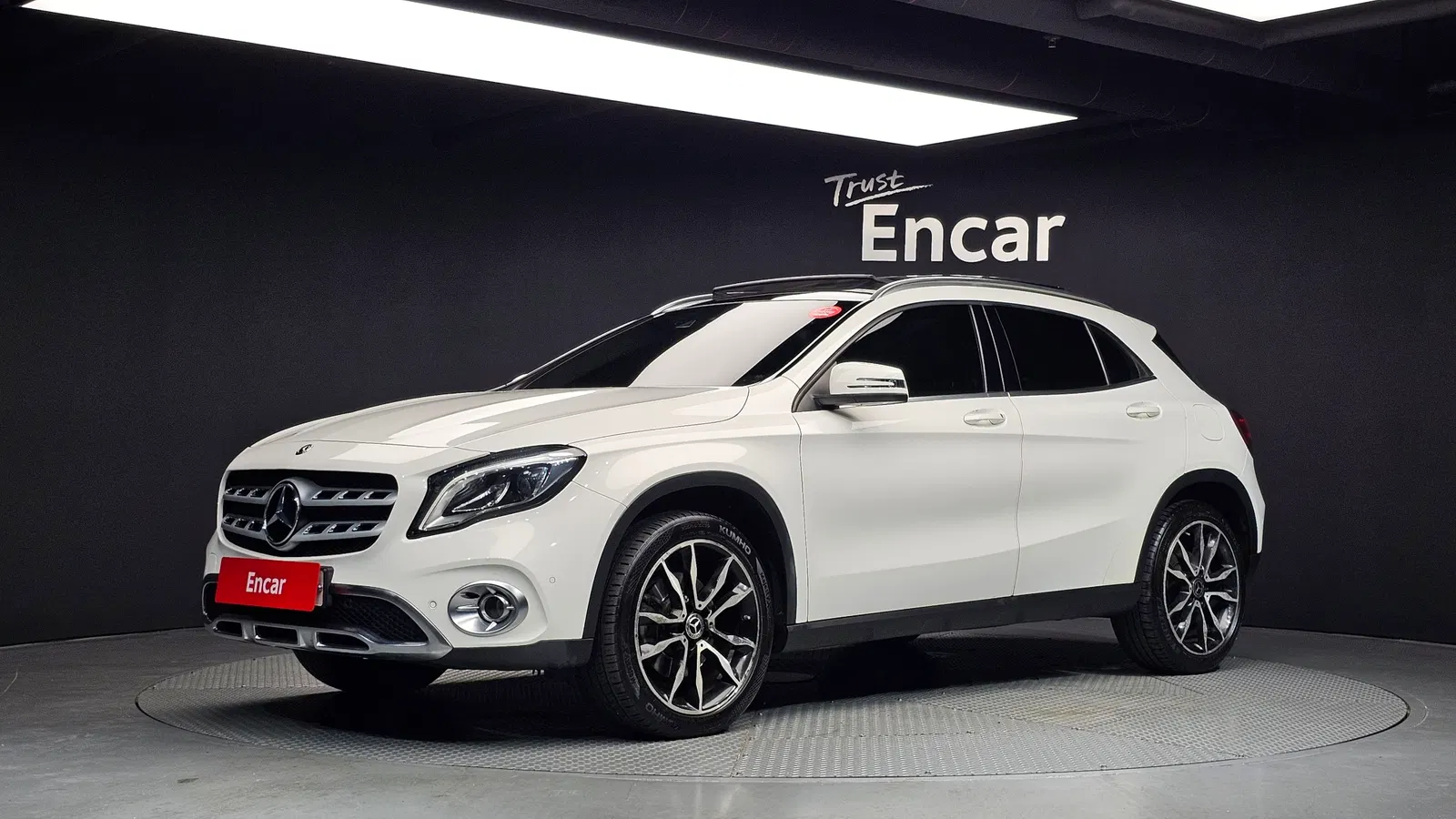 Mercedes-Benz GLA GLA250 4MATIC (X156) 2018 — photo 1 sur 20