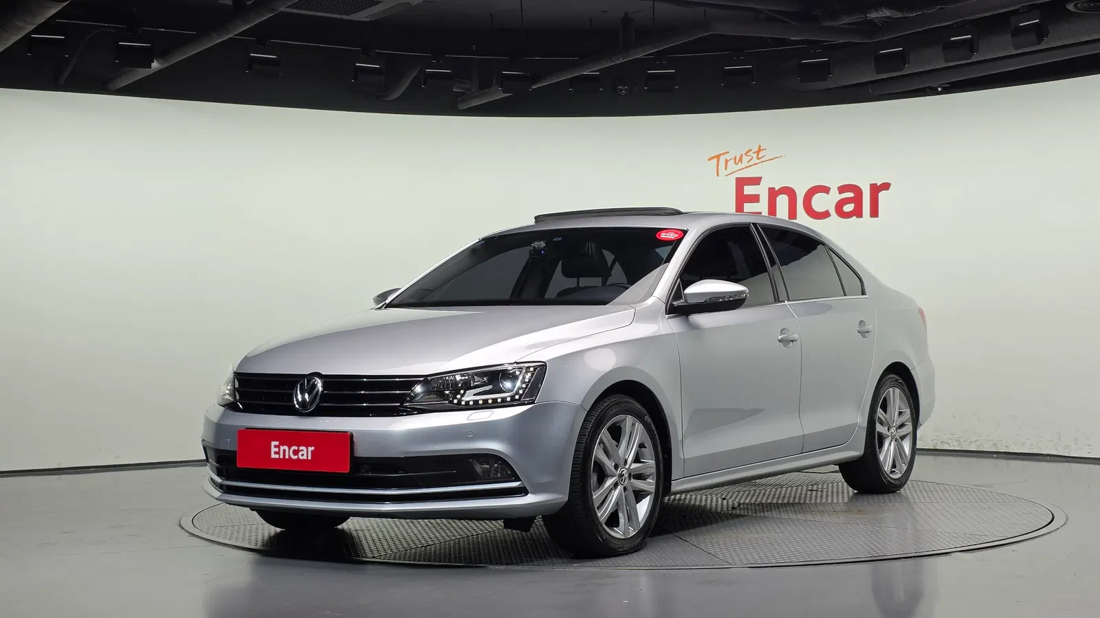Volkswagen Jetta 2.0 TDI BlueMotion Premium 2015 — photo 1 sur 26