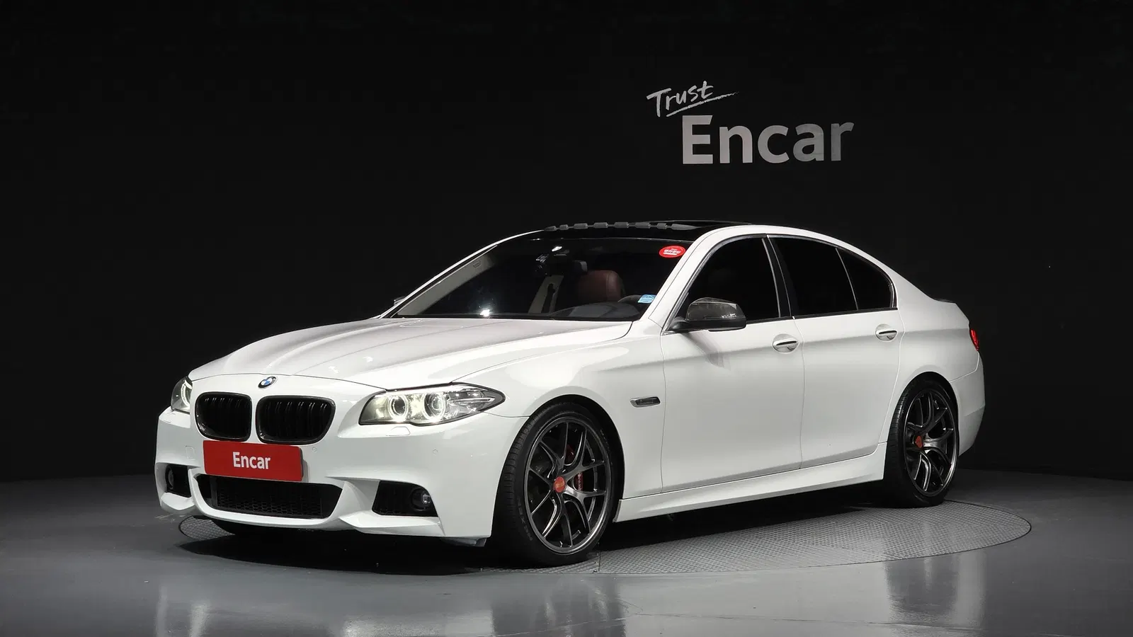 BMW Série 5 (F10) 520d 2014 — photo 1 sur 26