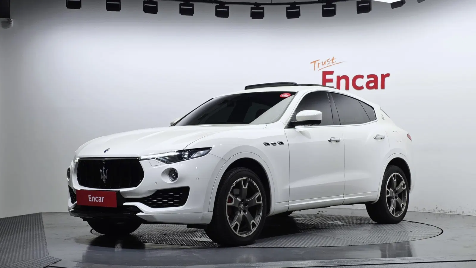 Maserati Levante 3.0 Diesel AWD Sport 2017 — photo 1 sur 20