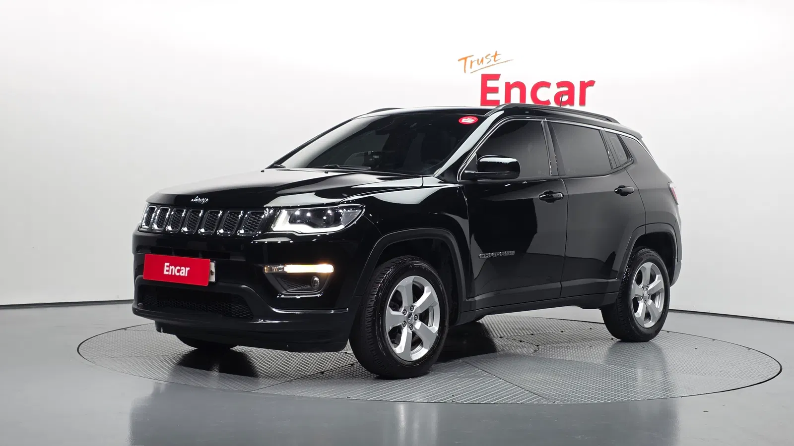 Jeep Compass 2e génération 2.4 Longitude AWD 2018 — photo 1 sur 20