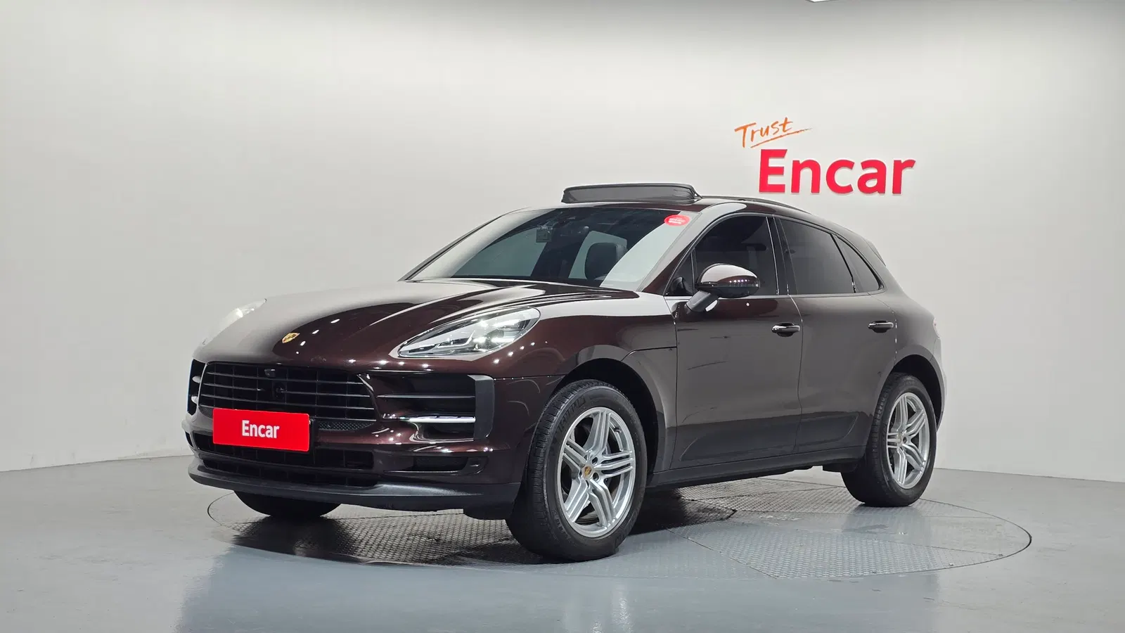 Porsche Macan 2.0 2019 — photo 1 sur 20