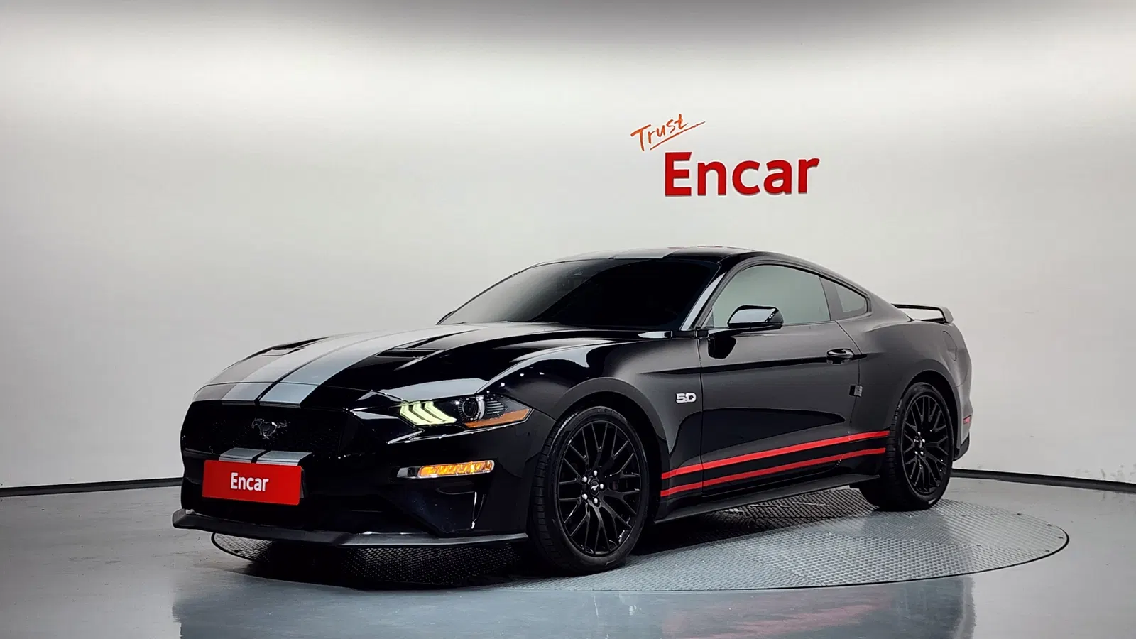 Ford Mustang GT Coupé 2019 — photo 1 sur 20