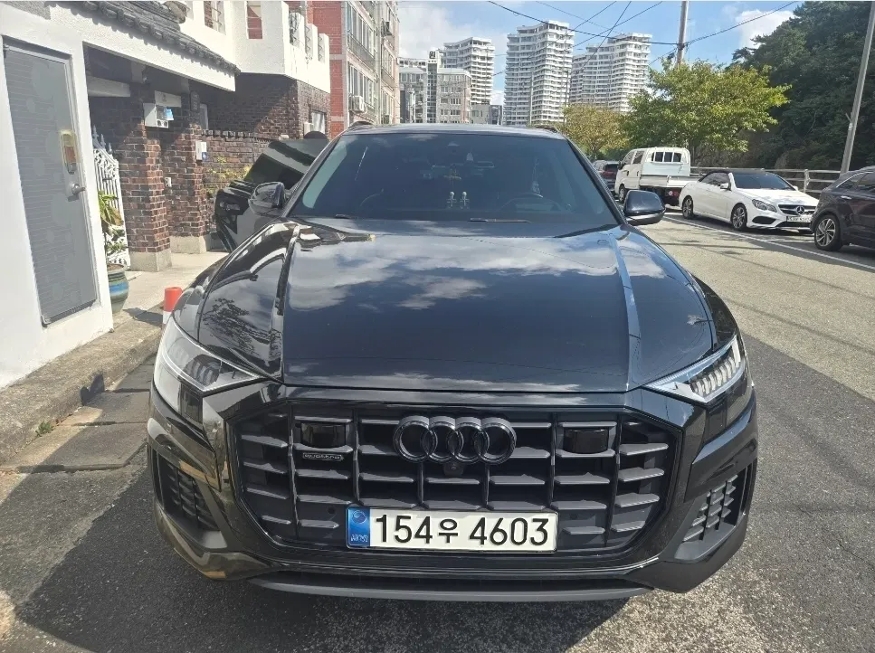 Audi Q8 (4M) 45 TDI Quattro 2022 — photo 1 sur 8