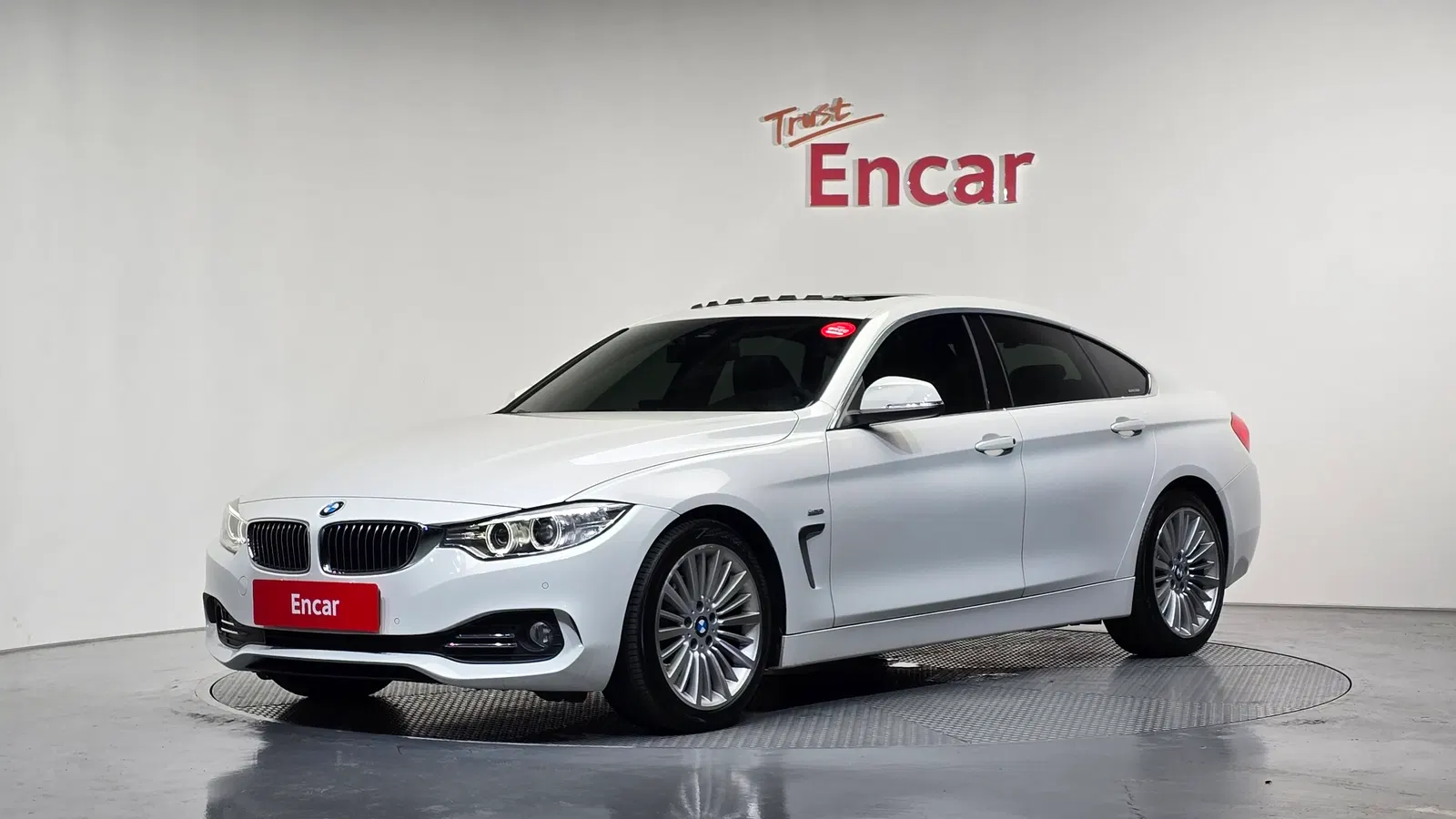 BMW Série 4 (F32) 420d Luxury GranCoupé 2016 — photo 1 sur 20