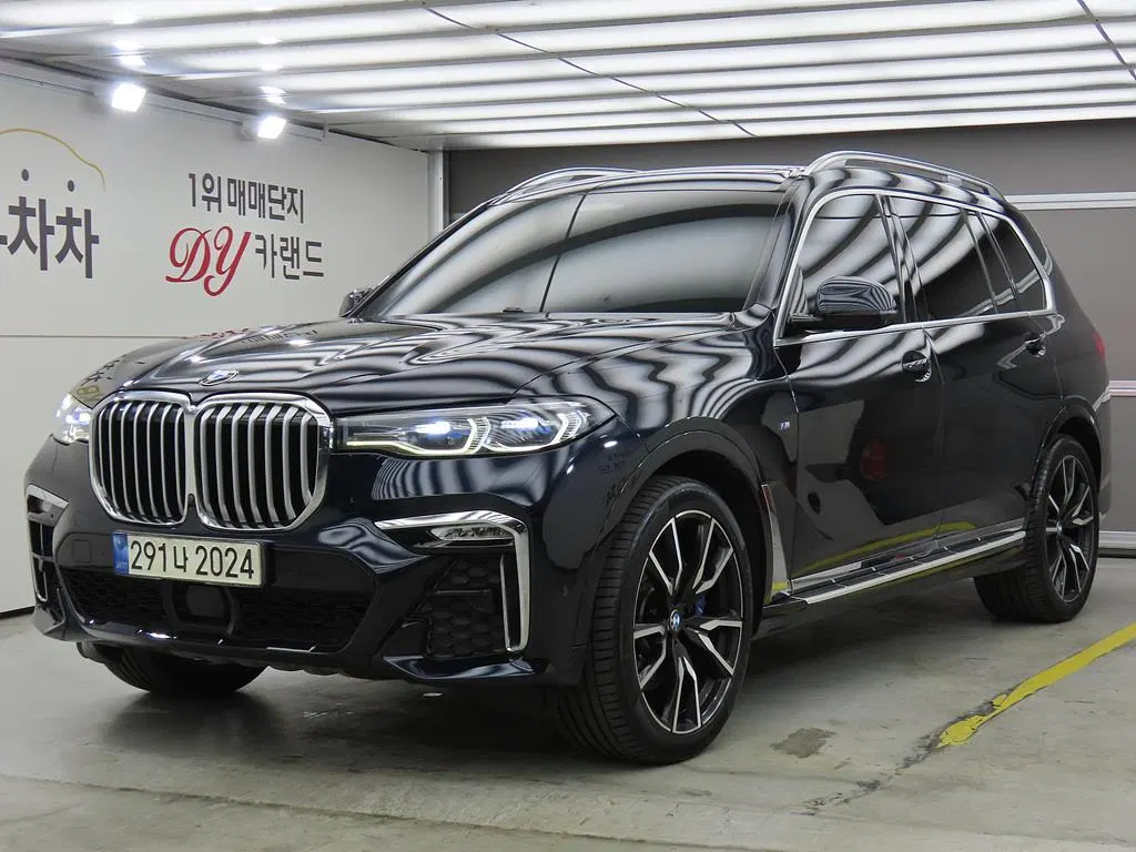 BMW X7 (G07) xDrive 40d M Sport 6 places 2021 — photo 1 sur 25