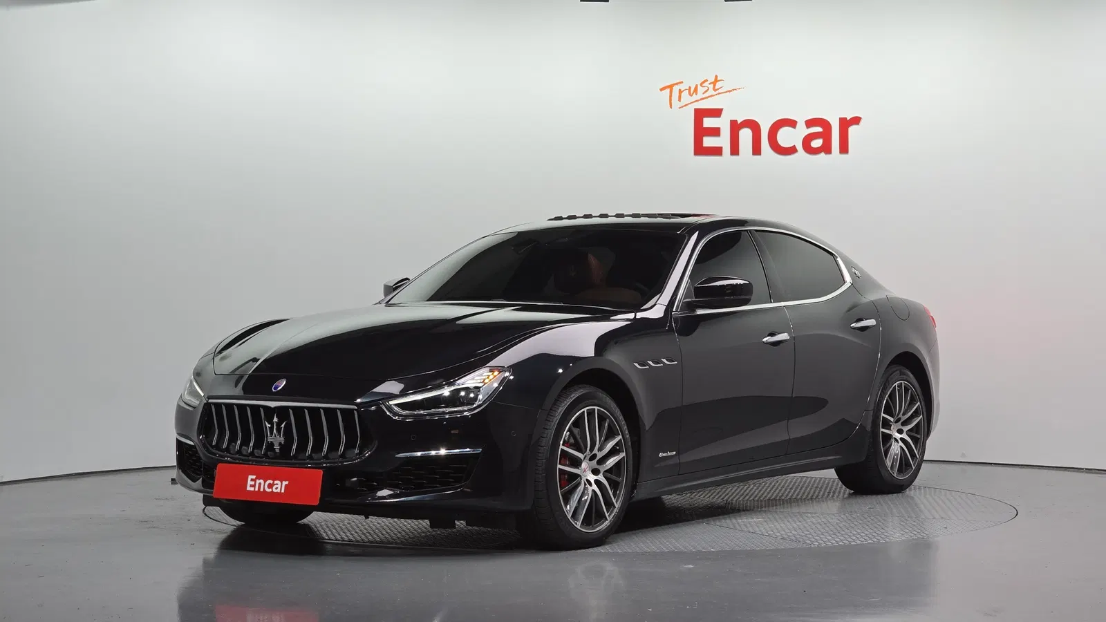 Maserati Ghibli 3.0 GranLusso 2019 — photo 1 sur 30