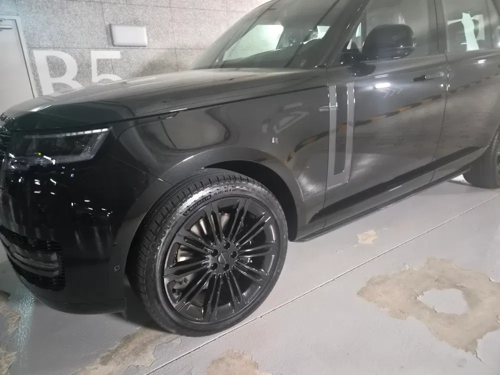 Land Rover Range Rover 5e génération P530 AB LWB 2026 — photo 1 sur 11