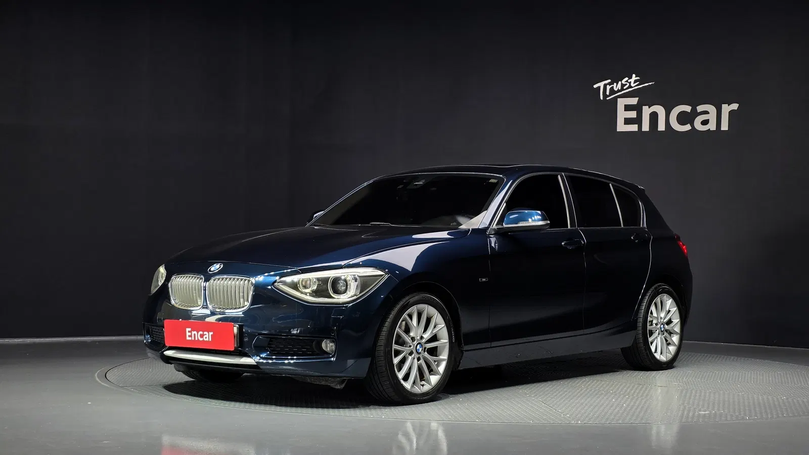 BMW Série 1 (F20) 118d Urban Pack2 5 portes 2014 — photo 1 sur 20
