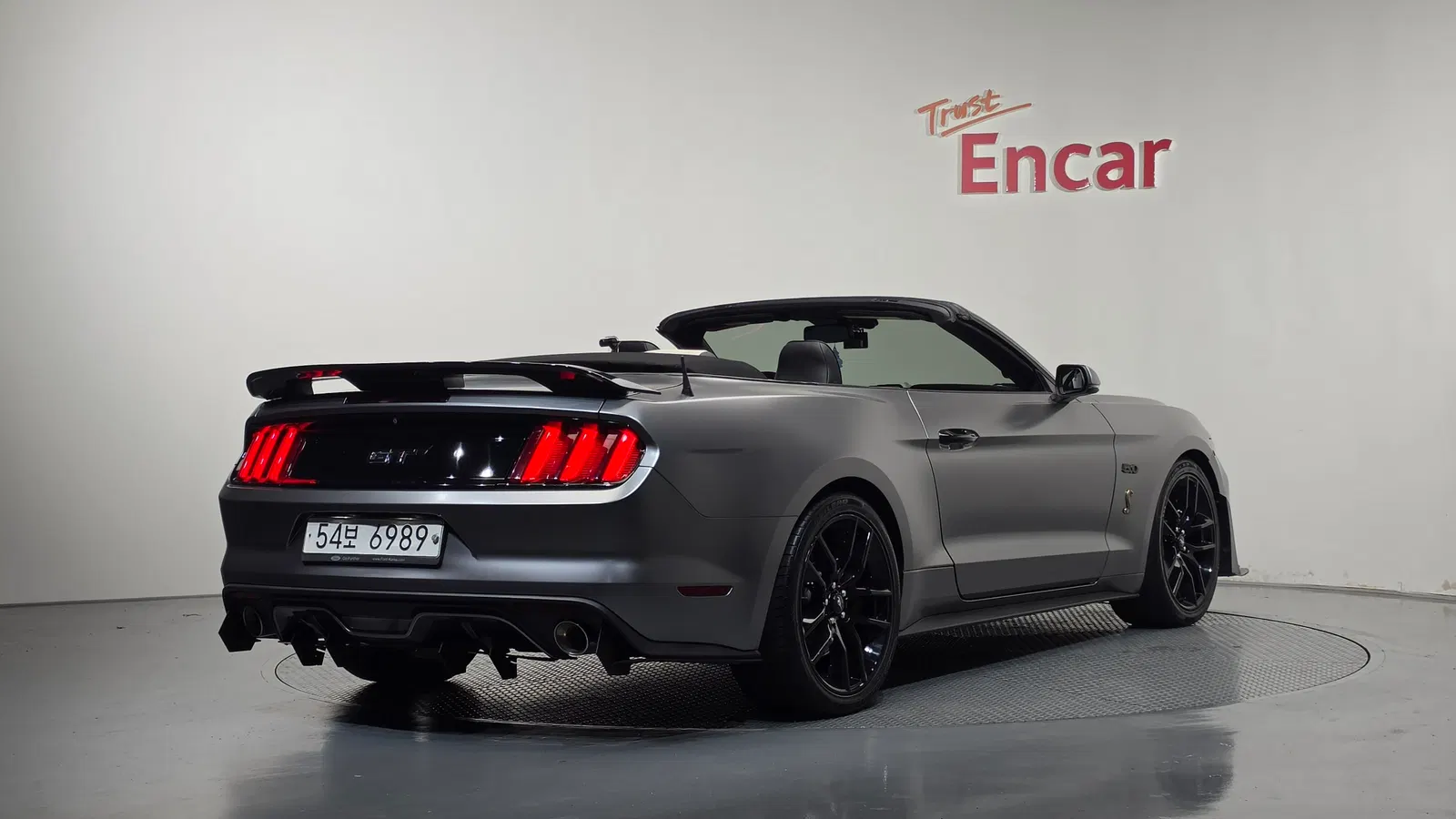 Ford Mustang GT Convertible 2015 — photo 1 sur 35