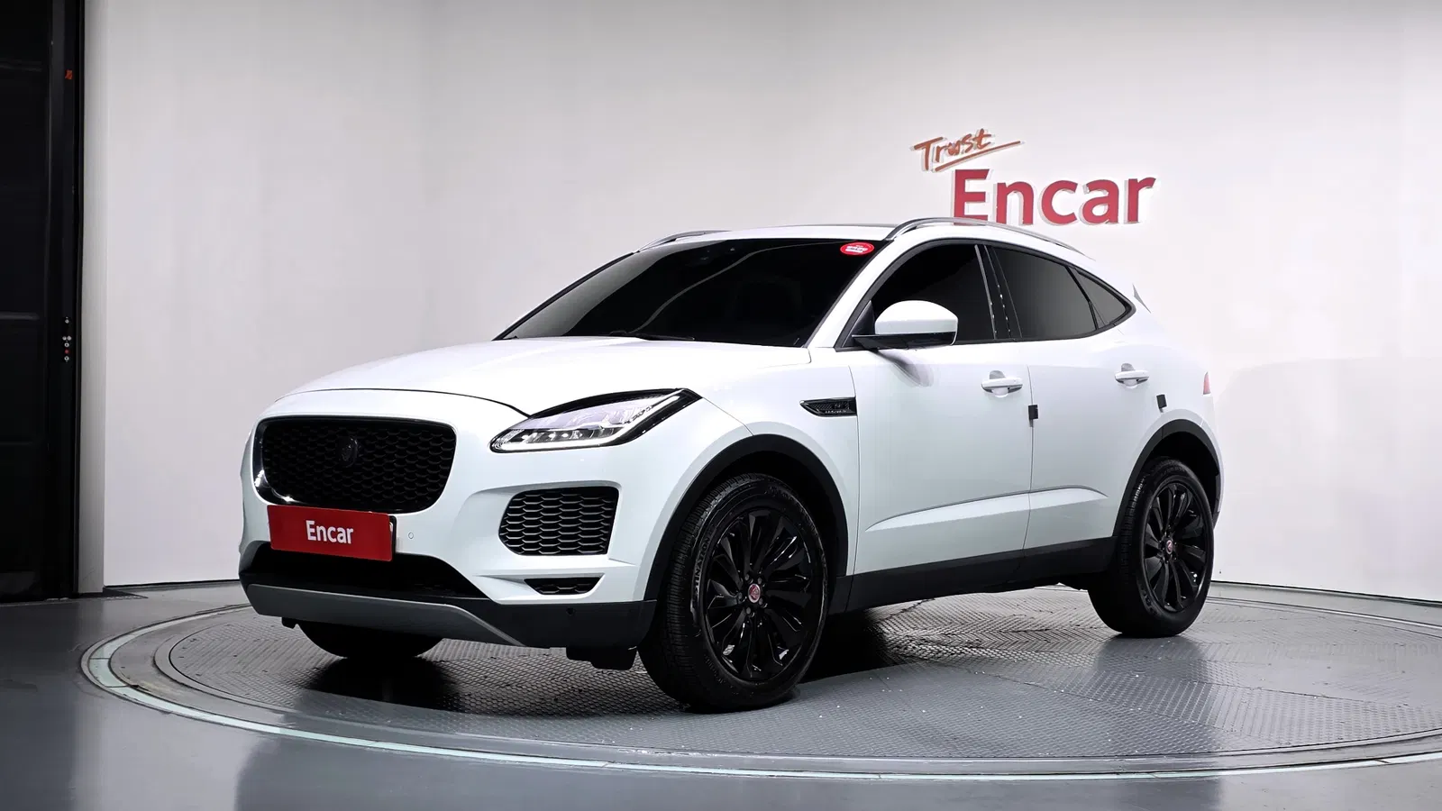 Jaguar E-PACE D180 SE 2020 — photo 1 sur 32