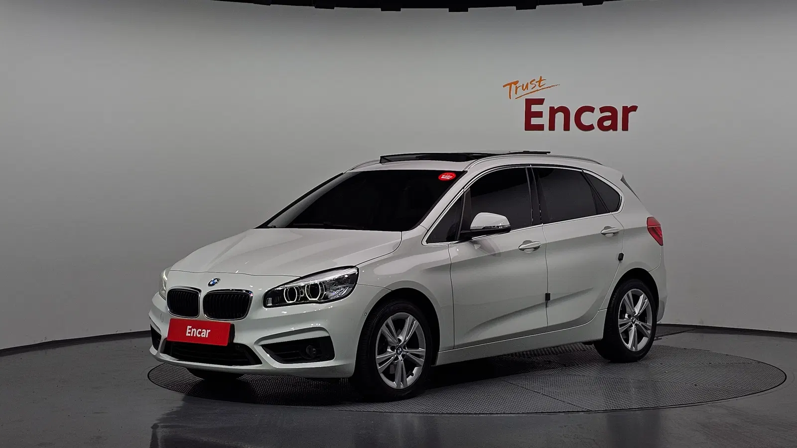 BMW Série 2 Active Tourer (F45) Joy 2017 — photo 1 sur 20