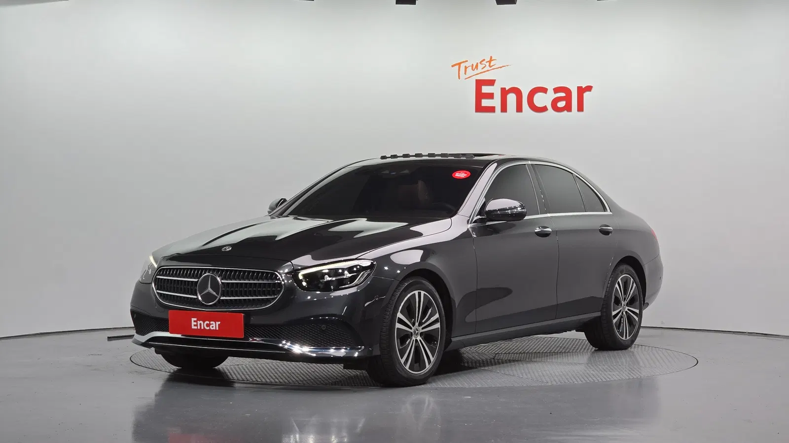 Mercedes-Benz Classe E E250 Avantgarde (W213) 2021 — photo 1 sur 30