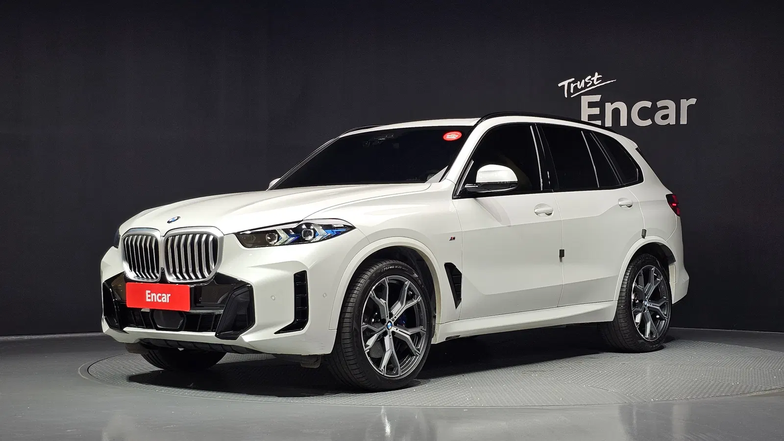 BMW X5 (G05) xDrive 40i M Sport 2026 — photo 1 sur 40