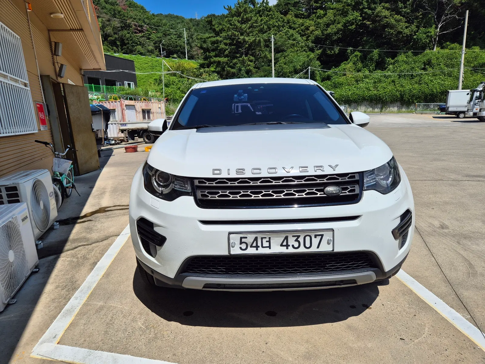 Land Rover Discovery Sport 2.2 SD4 SE 2017 — photo 1 sur 24