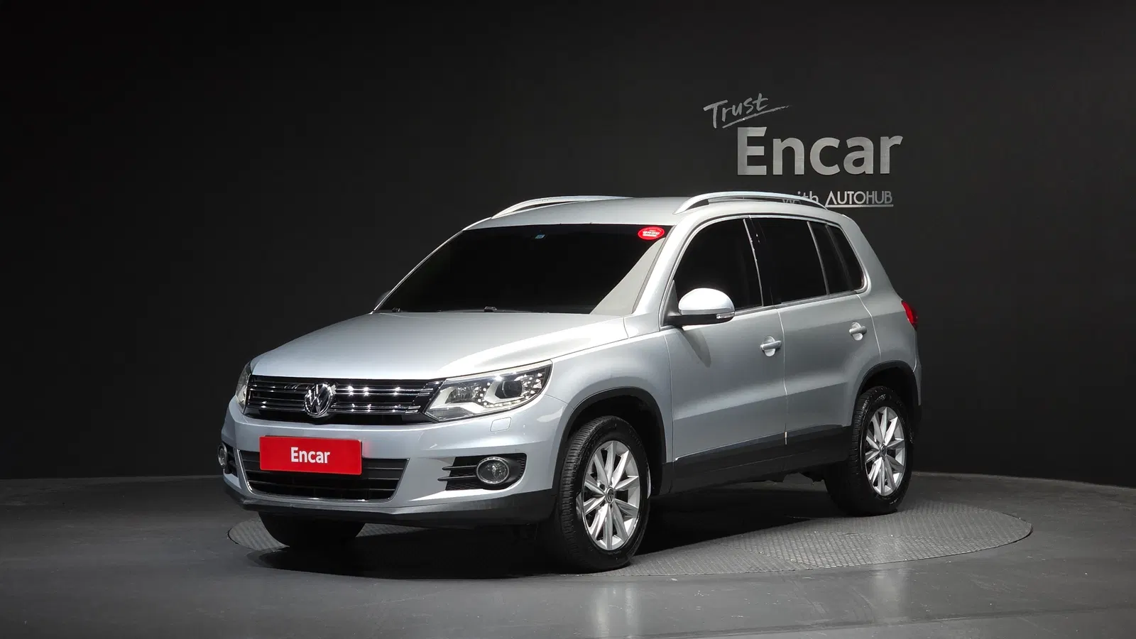 Volkswagen Tiguan 2.0 TDI Comfort 2014 — photo 1 sur 20