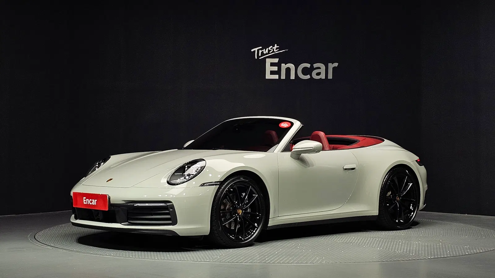 Porsche 911 (992) Carrera 4 Cabriolet 2021 — photo 1 sur 33