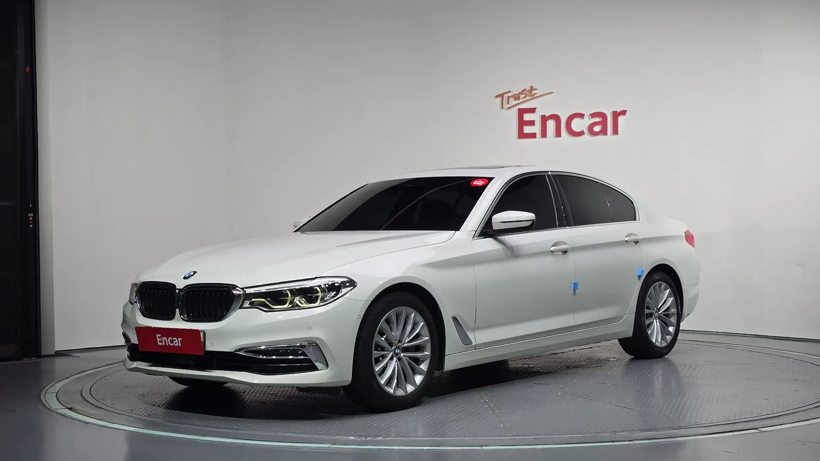 BMW Série 5 (G30) 530i Luxury Plus 2019 — photo 1 sur 20
