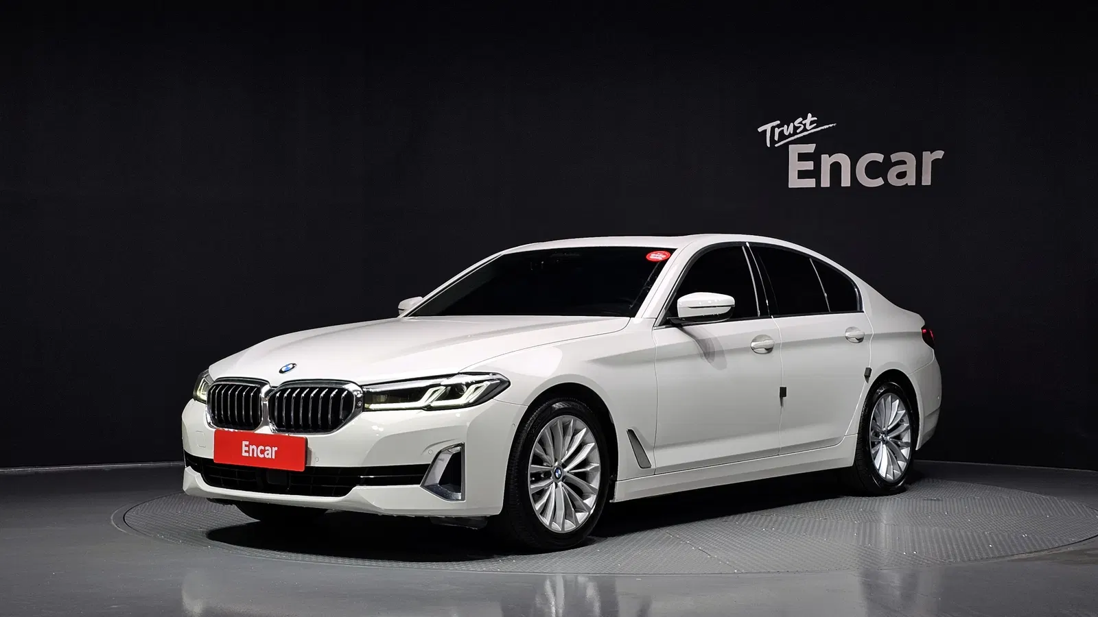BMW Série 5 (G30) 523d Luxury 2022 — photo 1 sur 35