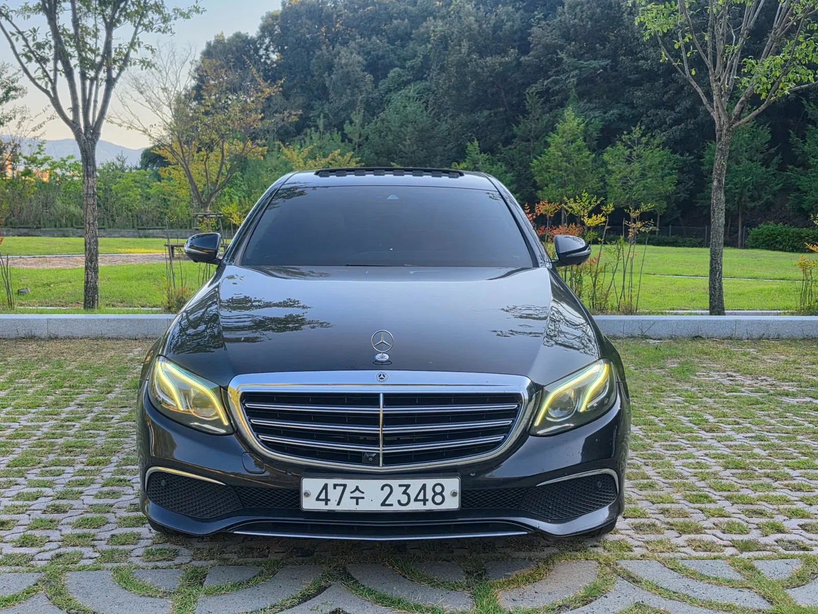 Mercedes-Benz Classe E E300 4MATIC Exclusive Standard (W213) 2018 — photo 1 sur 25