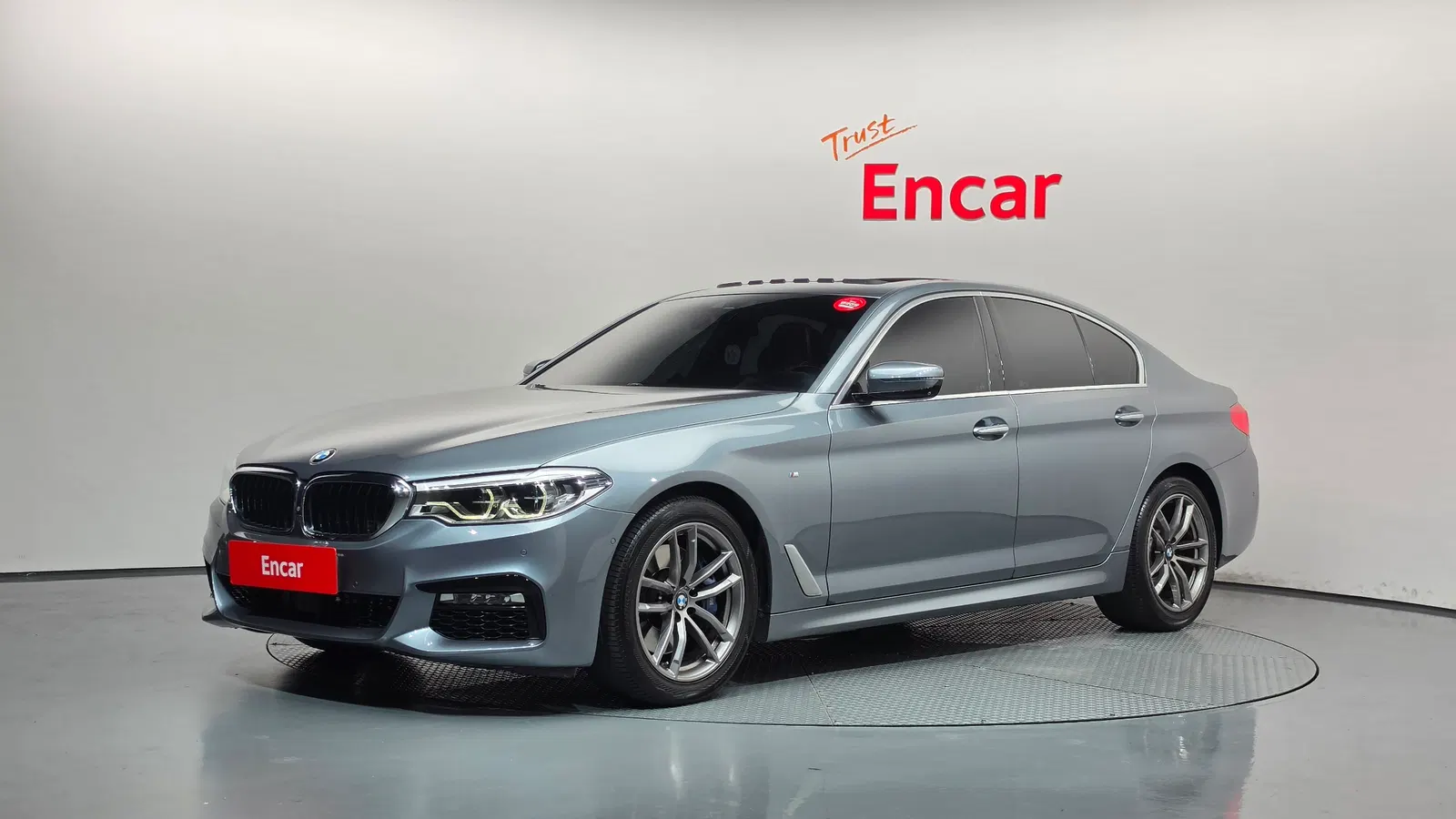 BMW Série 5 (G30) 530i M Sport Plus 2018 — photo 1 sur 37