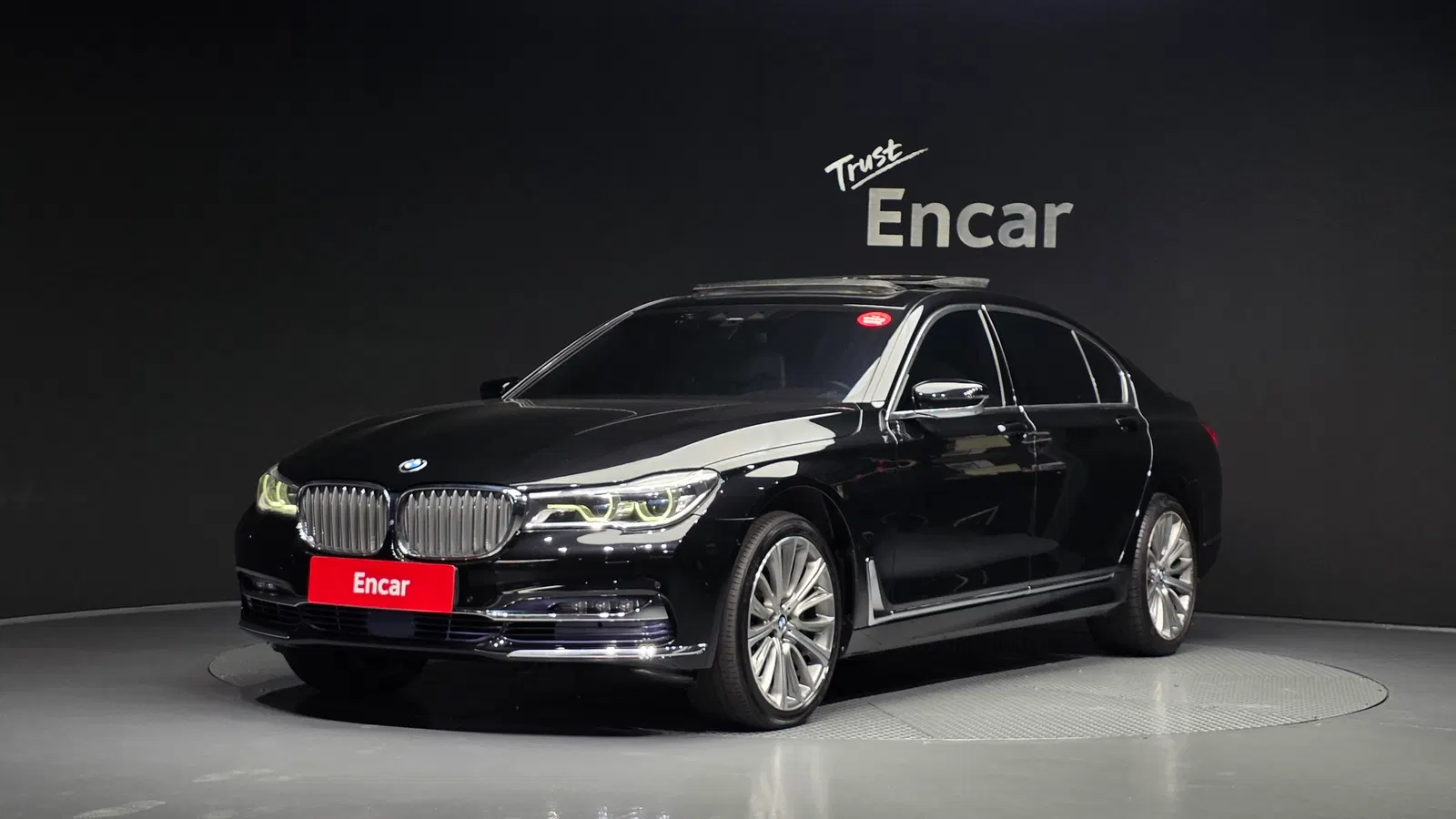 BMW Série 7 (G11) 750Li xDrive Prestige 2016 — photo 1 sur 35