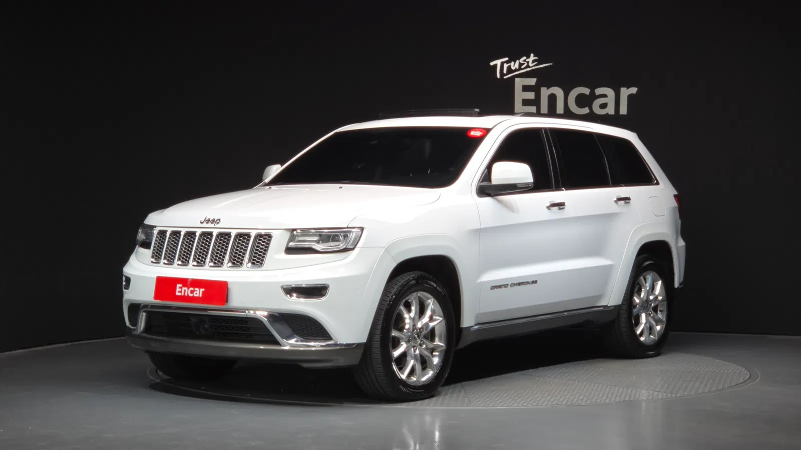 Jeep Grand Cherokee 3.0 Diesel Overland Summit 2016 — photo 1 sur 20